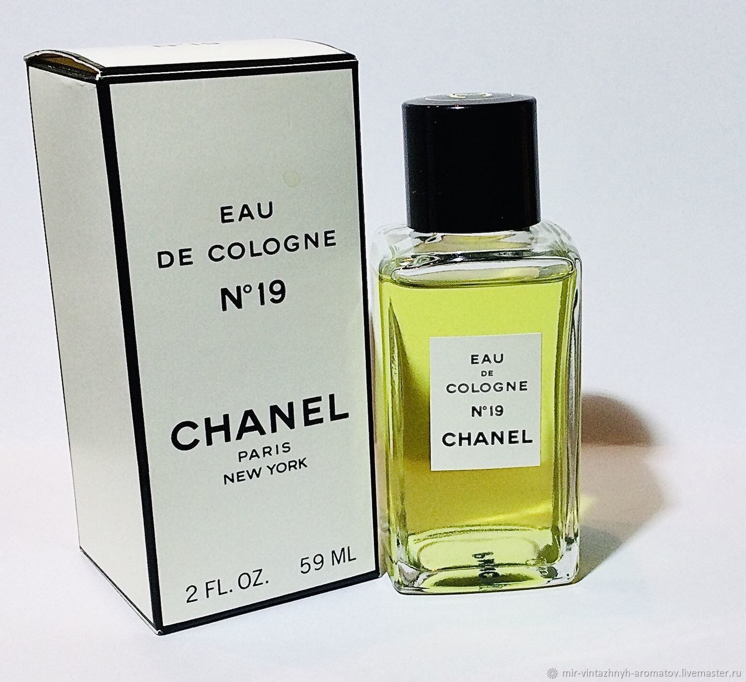 Шанель 19. Chanel 19. Chanel 19 Mini. Шанель №19 духи. Chanel 19 Винтаж.